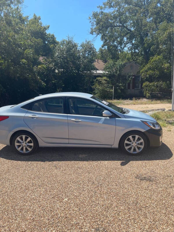 2013 Hyundai Accent GLS