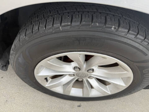 2016 Chrysler 300 Limited