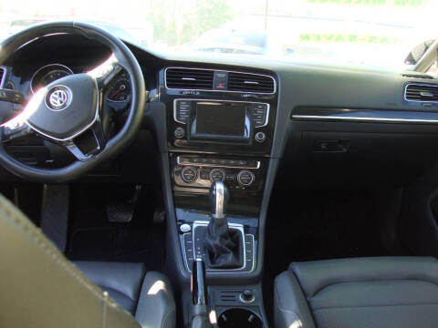 2015 Volkswagen Golf TSI S