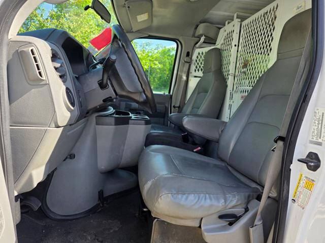 2011 Ford E-Series E-350 SD