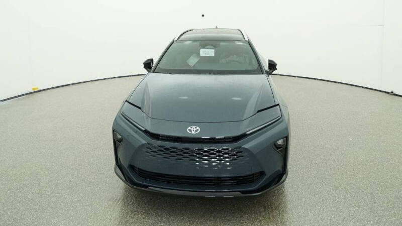 2025 Toyota Crown Signia Limited