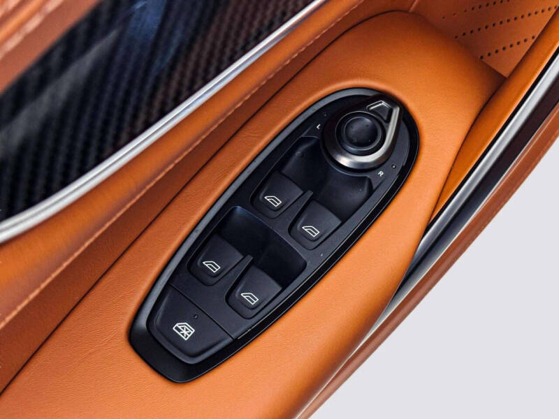 2026 Aston Martin DBX 707