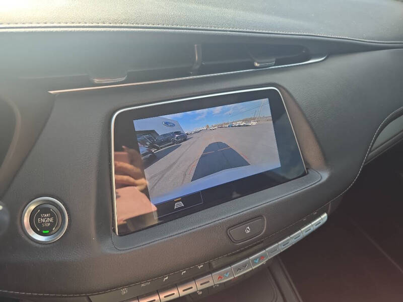 2022 Cadillac XT4 Premium Luxury