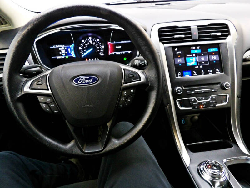 2018 Ford Fusion Hybrid SE