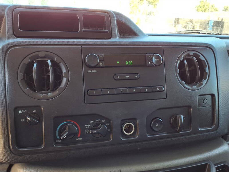 2011 Ford E-Series E-250