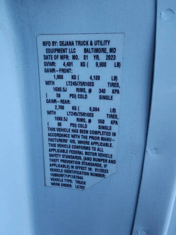 2023 Chevrolet Express 3500