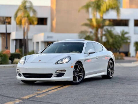 2012 Porsche Panamera