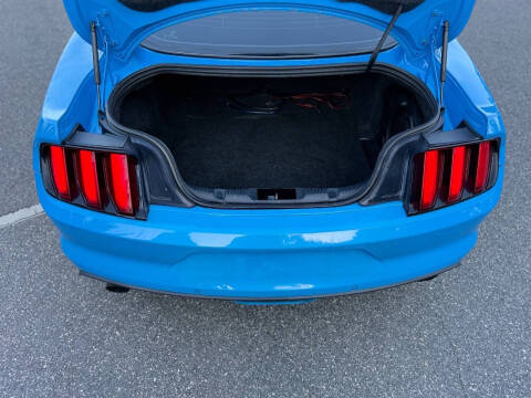 2017 Ford Mustang EcoBoost Premium