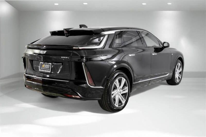 2024 Cadillac LYRIQ Tech