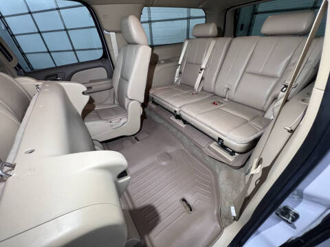 2012 Chevrolet Suburban LT