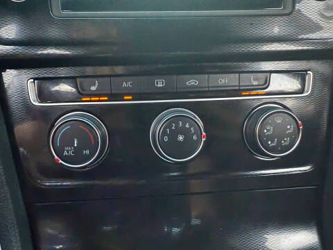 2017 Volkswagen Golf GTI S