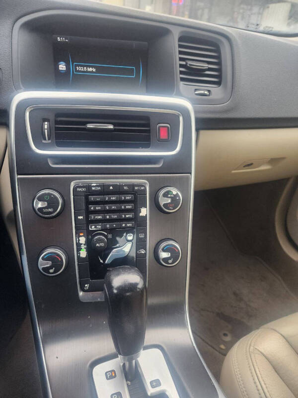 2012 Volvo S60 T5