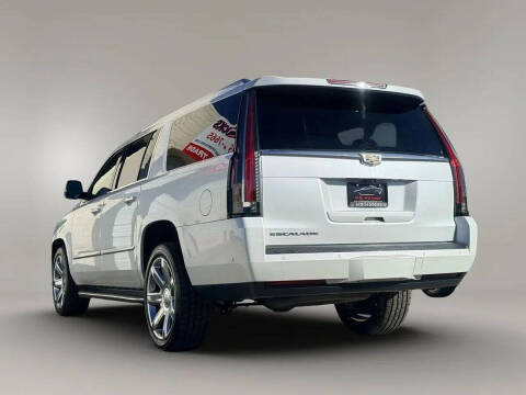 2019 Cadillac Escalade ESV Luxury