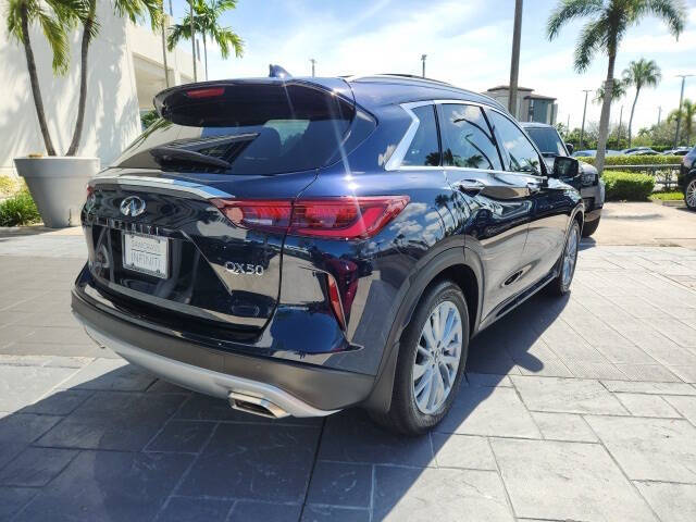 2025 Infiniti QX50 Luxe