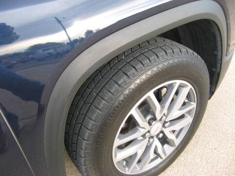 2017 GMC Acadia SLE-2