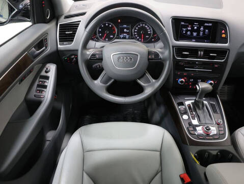 2017 Audi Q5 2.0T quattro Premium Plus