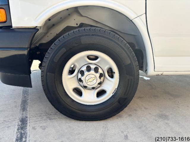 2021 Chevrolet Express 2500