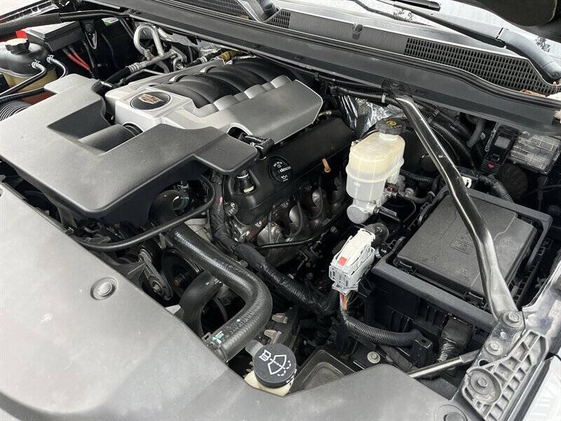 2017 Cadillac Escalade Platinum