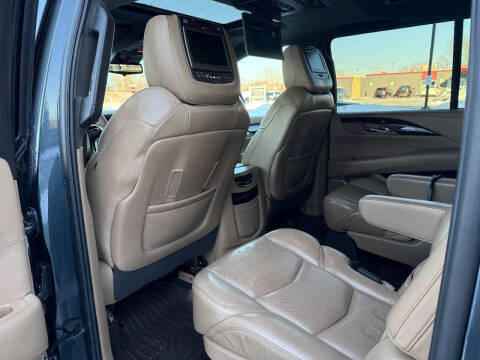 2019 Cadillac Escalade ESV Platinum