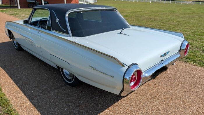 1963 Ford Thunderbird