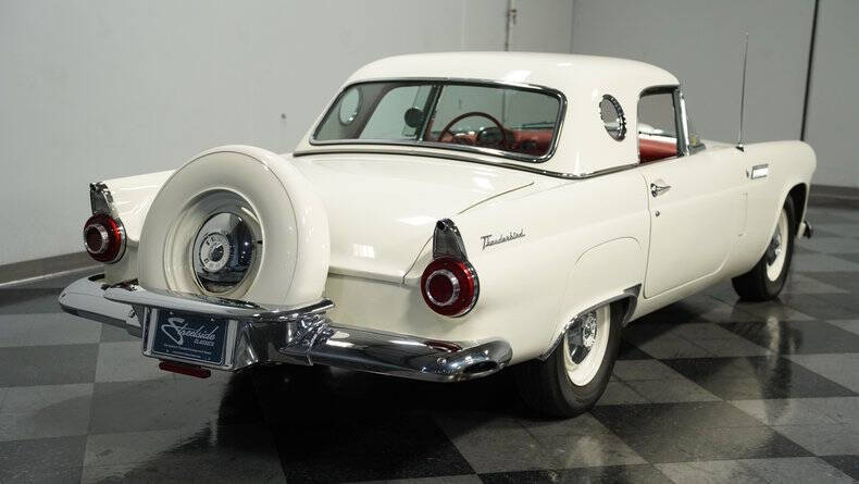 1956 Ford Thunderbird