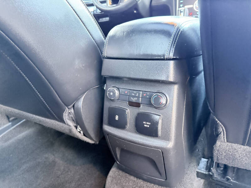 2017 Ford Explorer Platinum