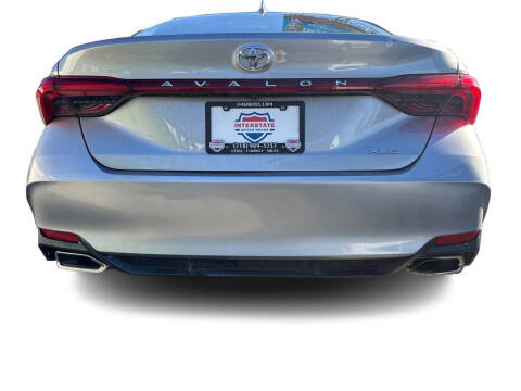 2022 Toyota Avalon XLE