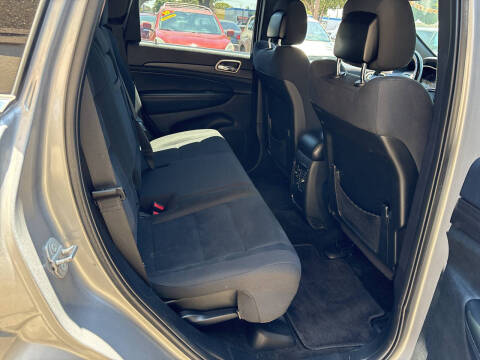 2015 Jeep Grand Cherokee Laredo