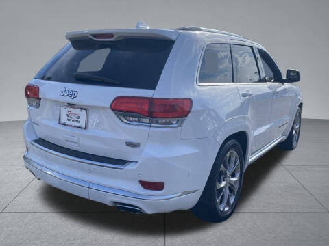 2020 Jeep Grand Cherokee Summit