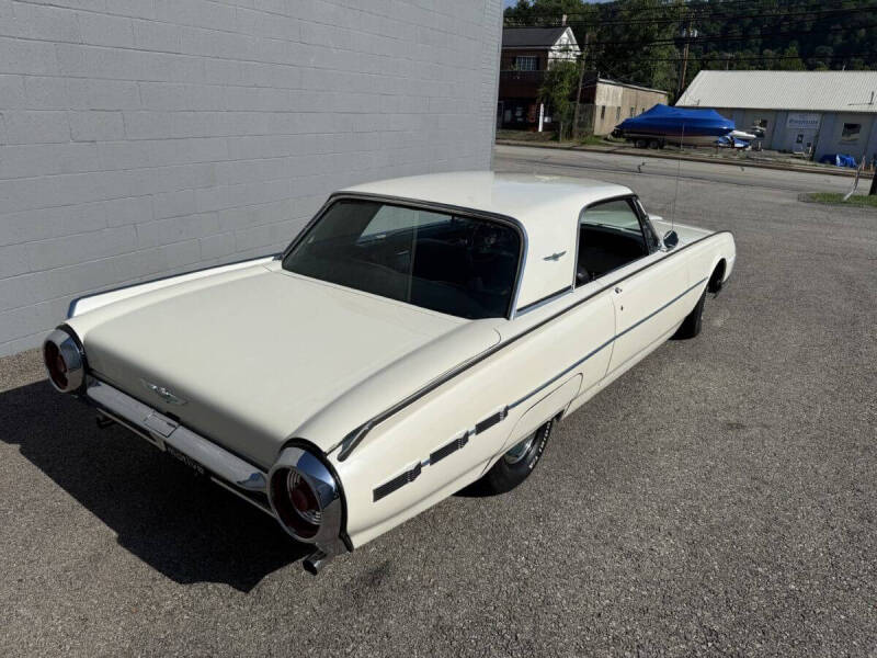 1962 Ford Thunderbird