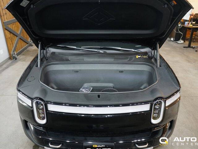 2023 Rivian R1T Launch Edition