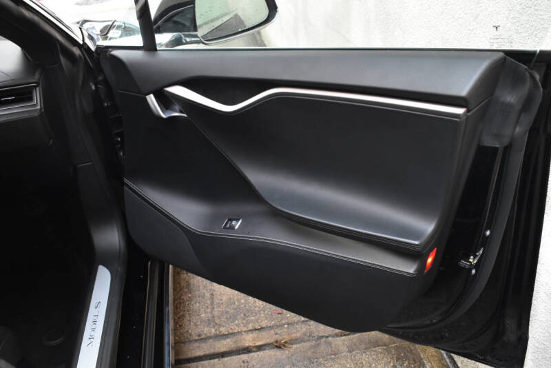 2018 Tesla Model S 75D