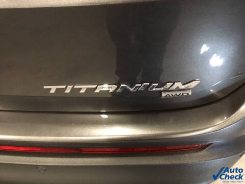 2017 Ford Edge Titanium