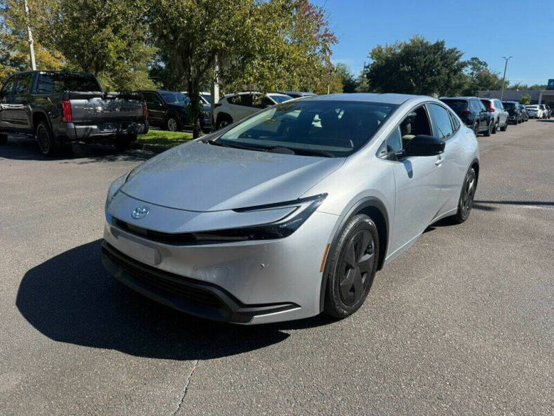 2025 Toyota Prius LE