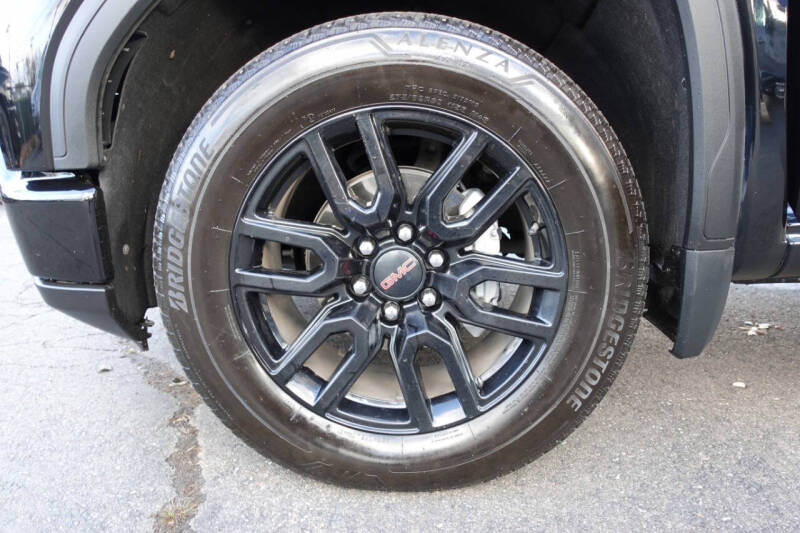 2025 GMC Sierra 1500 Elevation Standard