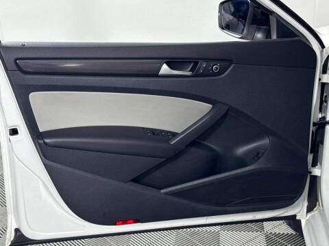 2015 Volkswagen Passat 1.8T Sport