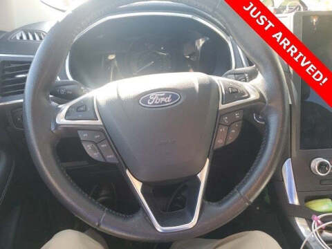 2021 Ford Edge Titanium