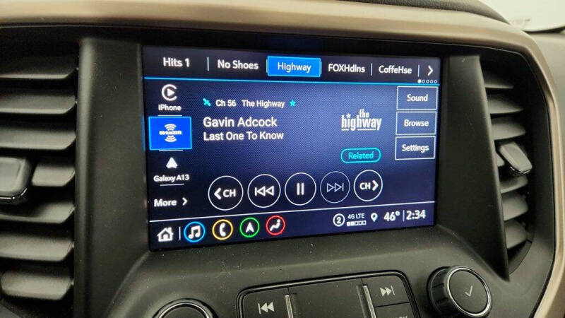 2023 GMC Acadia Denali