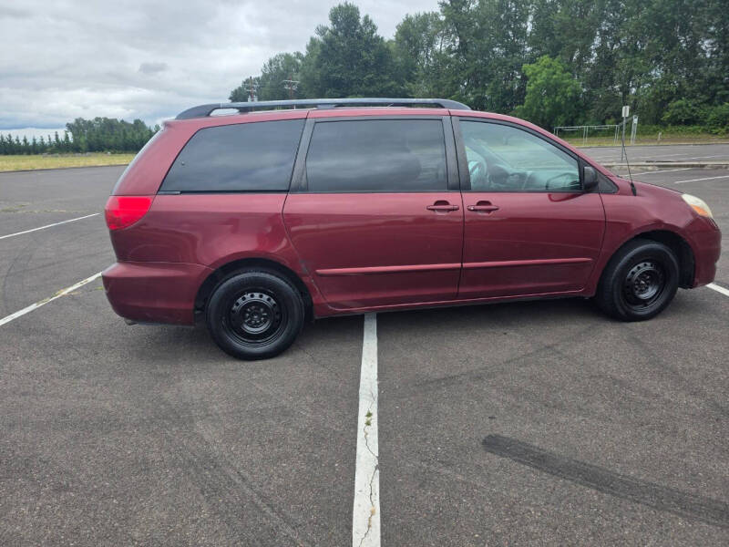 2008 Toyota Sienna CE 7-Passenger