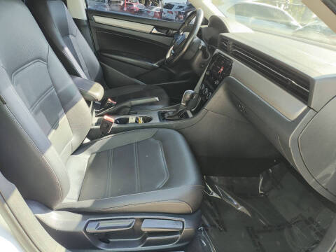 2020 Volkswagen Passat SE