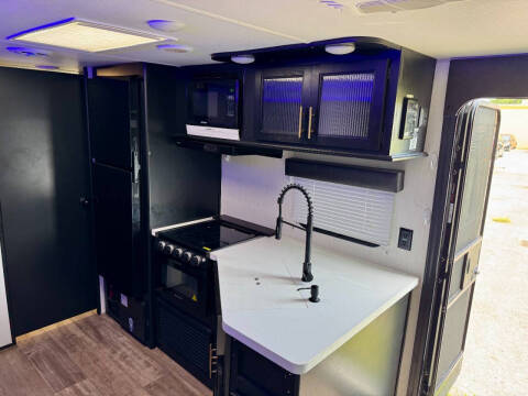 2022 Forest River GREY WOLF