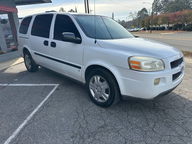 2008 Chevrolet Uplander LS's photo