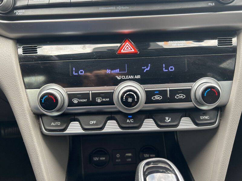2020 Hyundai Elantra SEL