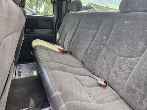 2005 Chevrolet Silverado 1500 LS