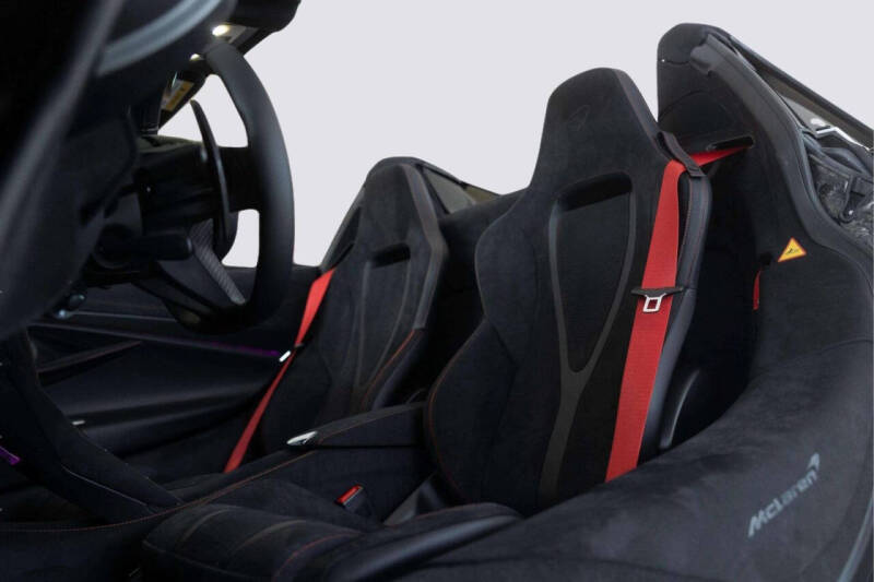 2025 McLaren 750S Spider