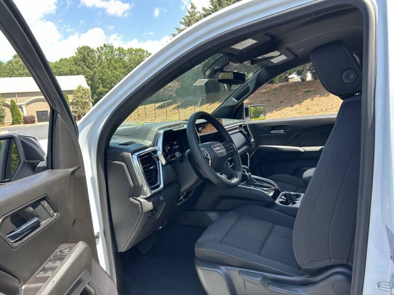 2025 GMC Canyon Elevation