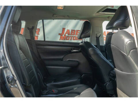 2022 Toyota Highlander XLE