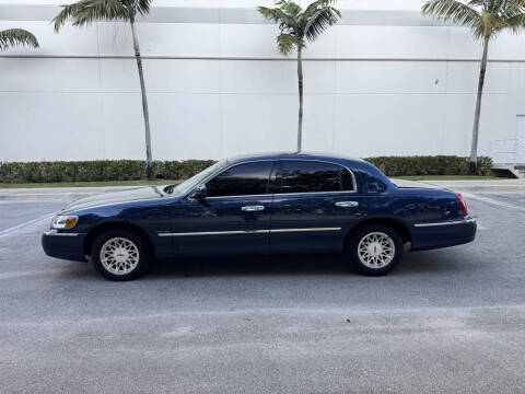 2002 Lincoln Town Car Signature