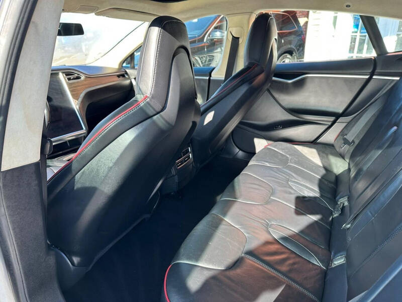 2014 Tesla Model S P85