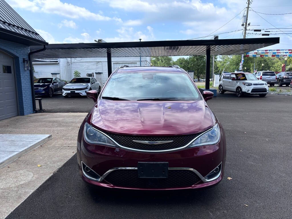 2020 Chrysler Pacifica for sale at Michael Johnson @ Allens Auto Sales Hopkinsville in Hopkinsville, KY